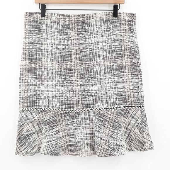Max Studio Dresses & Skirts - Max Studio Women's Tweed Pencil Skirt Grey White Elastic Waist Sz XL NWT Career